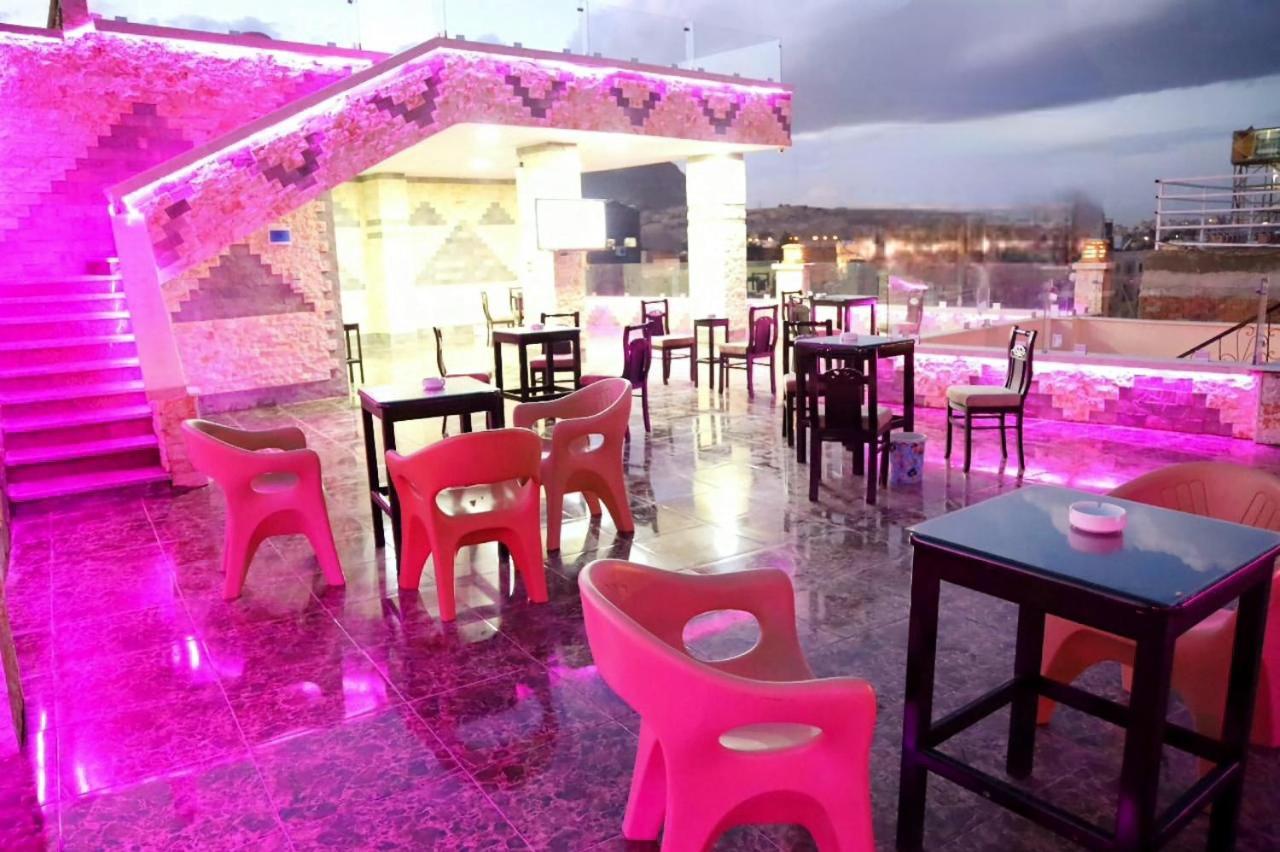 Magic Pyramids Hotel 3*