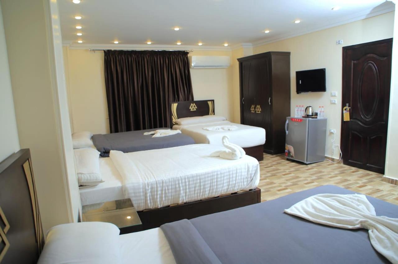 Hotel Magic Pyramids